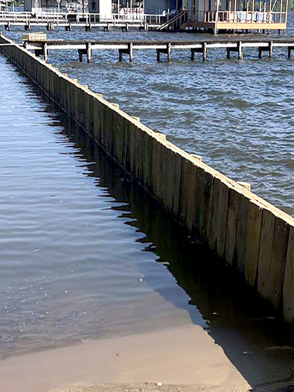 Bulkheads and retaining walls contractor in the Lufkin Texas area.