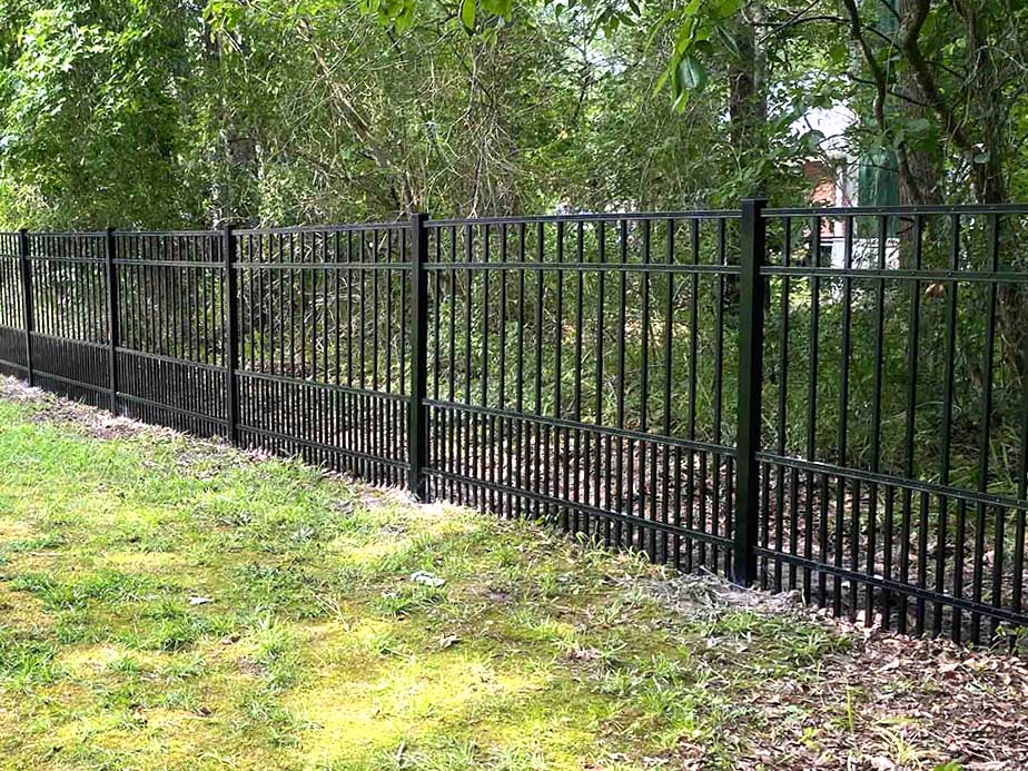 Aluminum pet fencing in Lufkin Texas