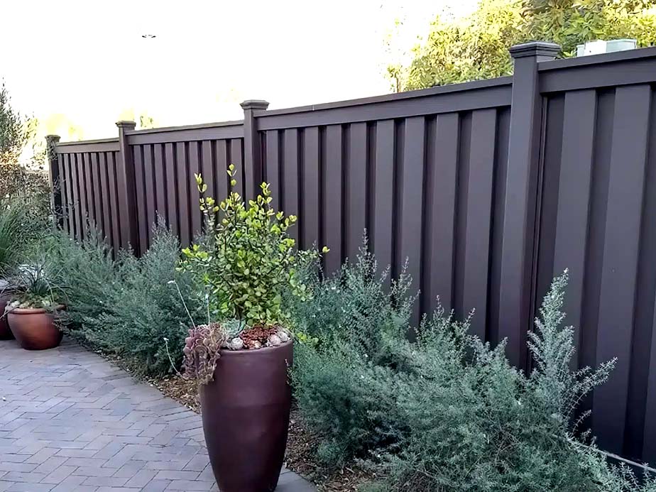 Specialty decorative fencing in Lufkin Texas